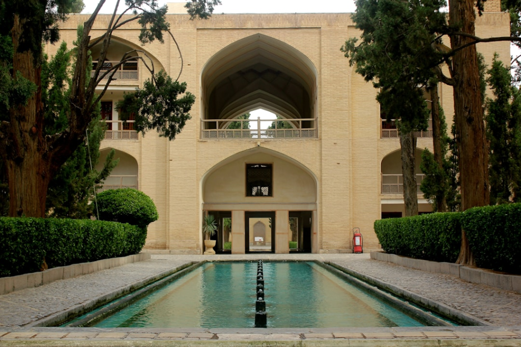 Unlock Your Potential with Misk Institute's Online Arabic Courses